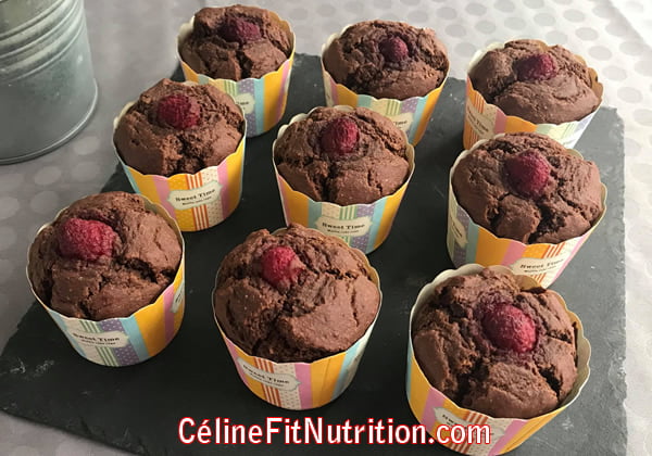 Muffins chocolat amande framboises vegan, sans matière grasse et sans sucre ajouté
